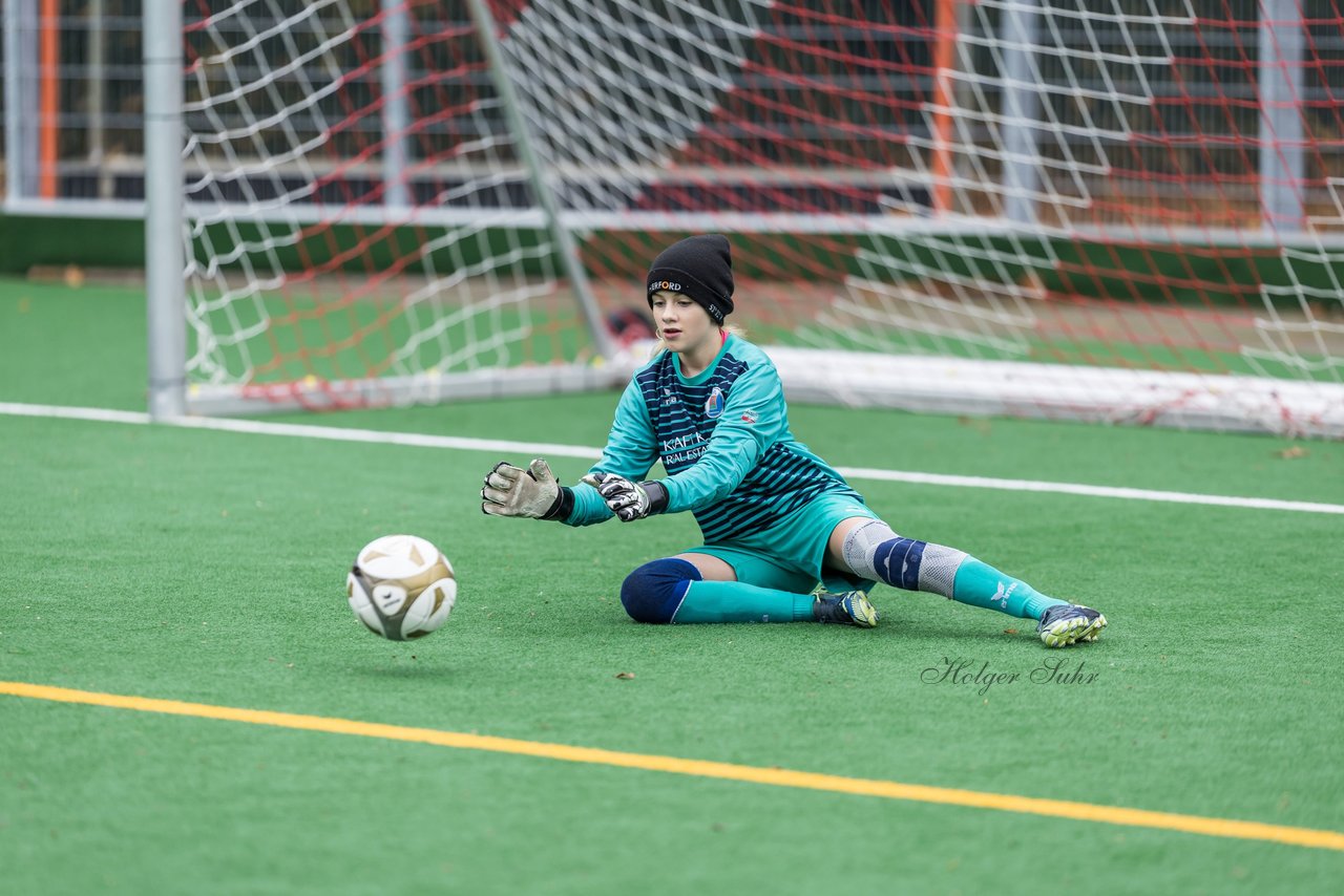 Bild 101 - wCJ VfL Pinneberg - Eimsbuettler TV : Ergebnis: 0:3